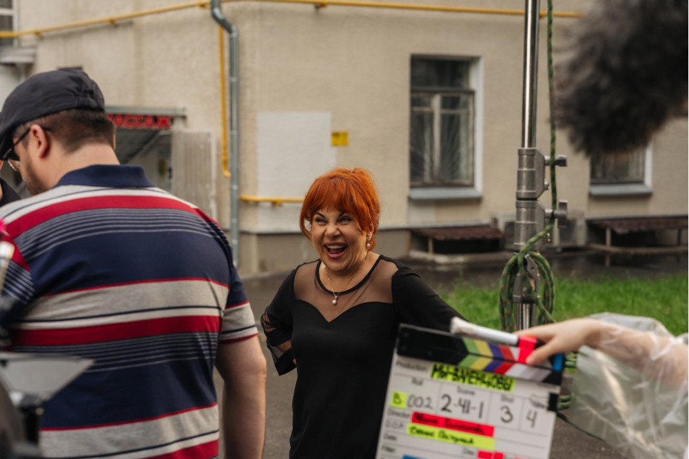 ТНТ и Okko начали снимать комедийныйо сериал «Мы — Валенцовы»